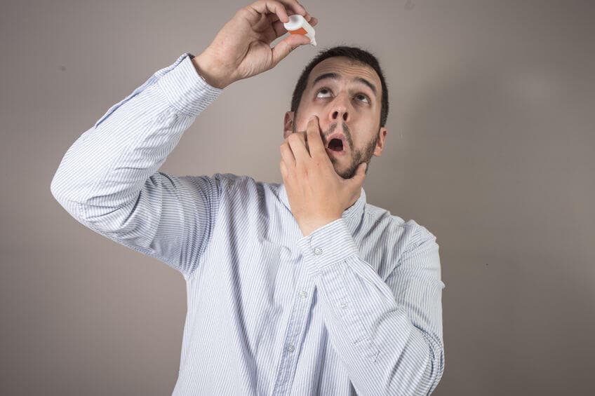 Krople do oczu na zapalenie spojówek na receptę i bez