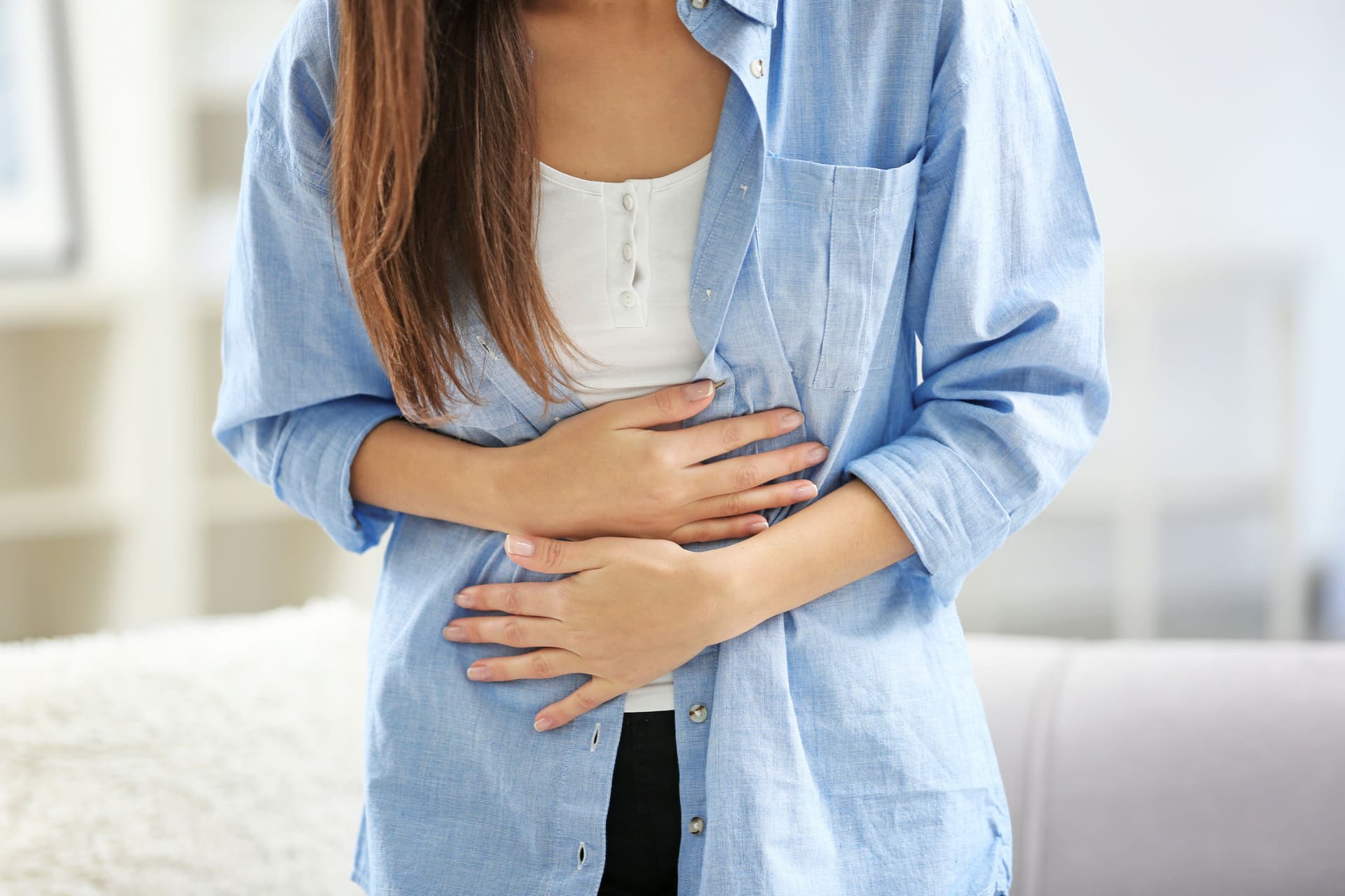 Endometrioza: co to za choroba? Objawy, przyczyny, leczenie i dieta