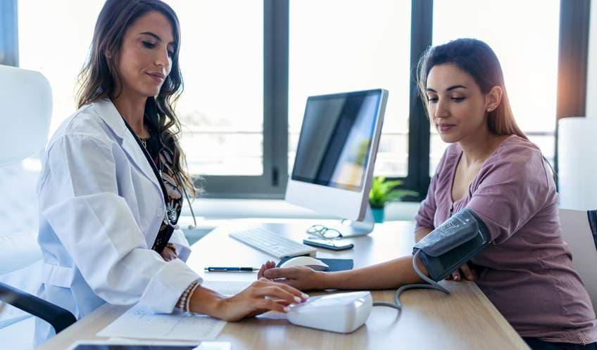 Nadciśnienie tętnicze. Objawy, przyczyny, leczenie nadciśnienia