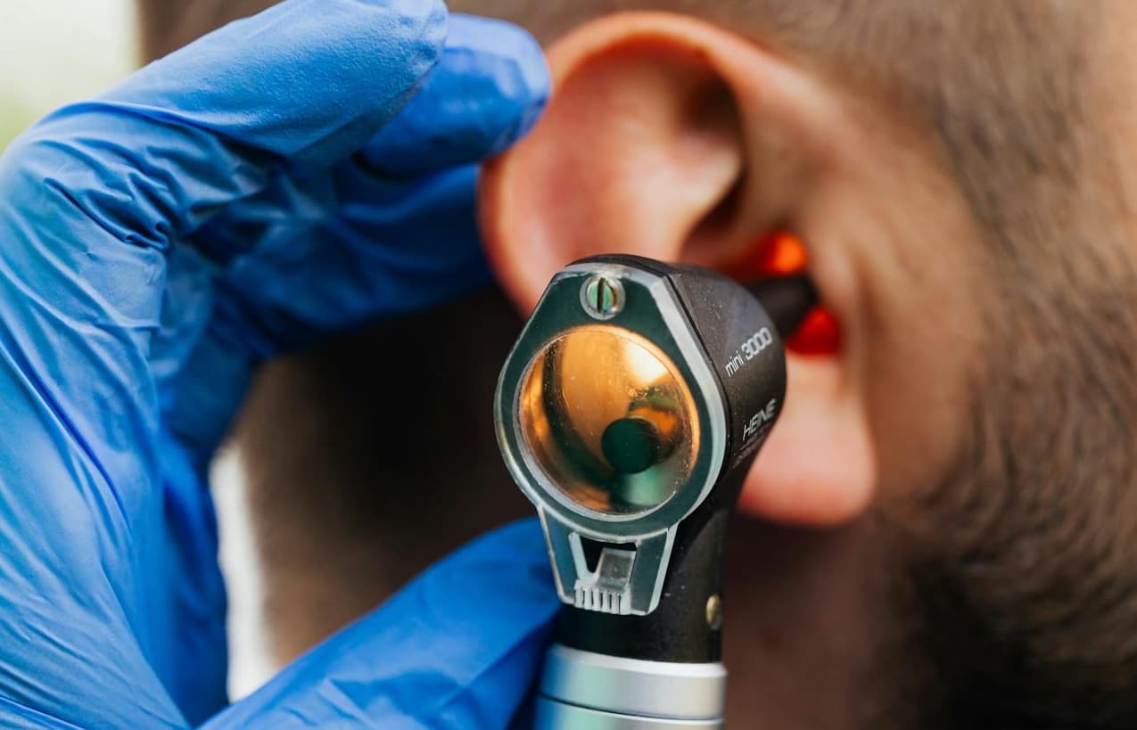 Zapalenie ucha: rodzaje, przyczyny, objawy, leczenie